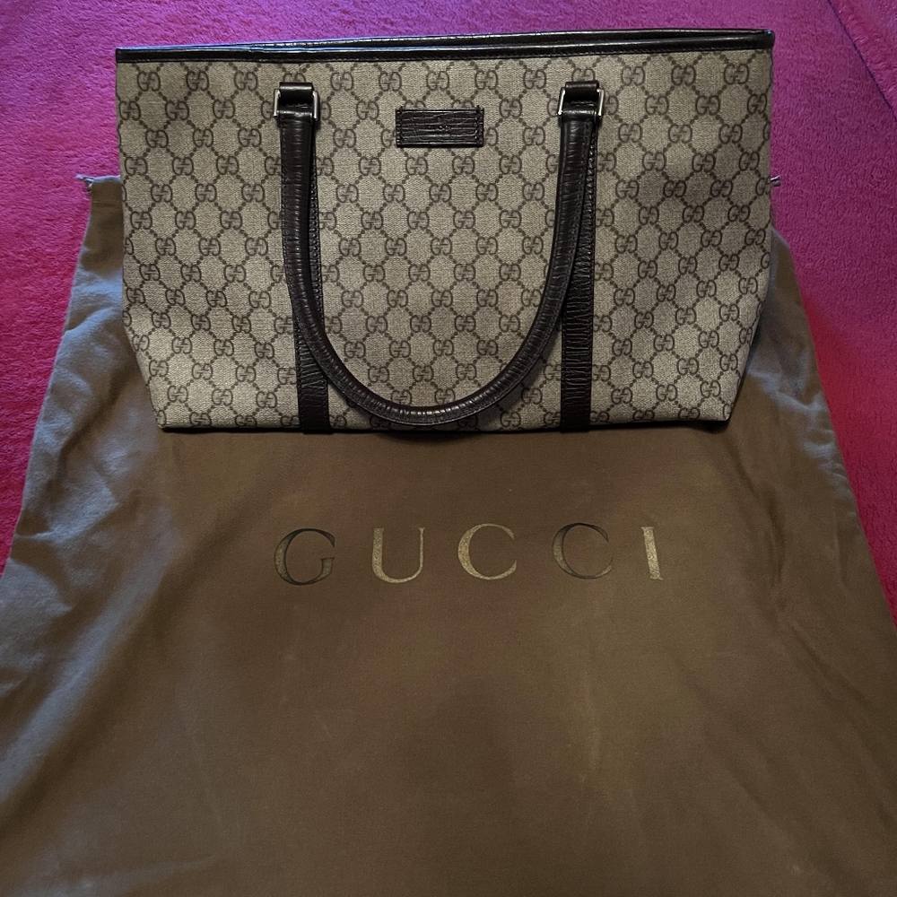 Gucci shoulder bag